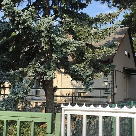 Pinewalk Apartman 招待所 希欧福克